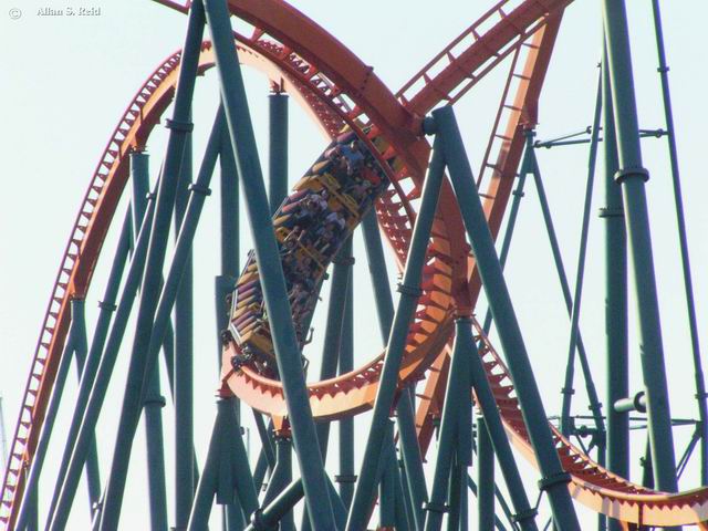titan-photo-from-six-flags-over-texas-coasterbuzz