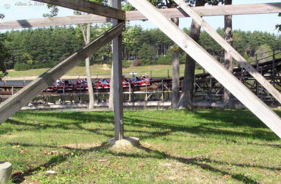 Raven photo from Holiday World