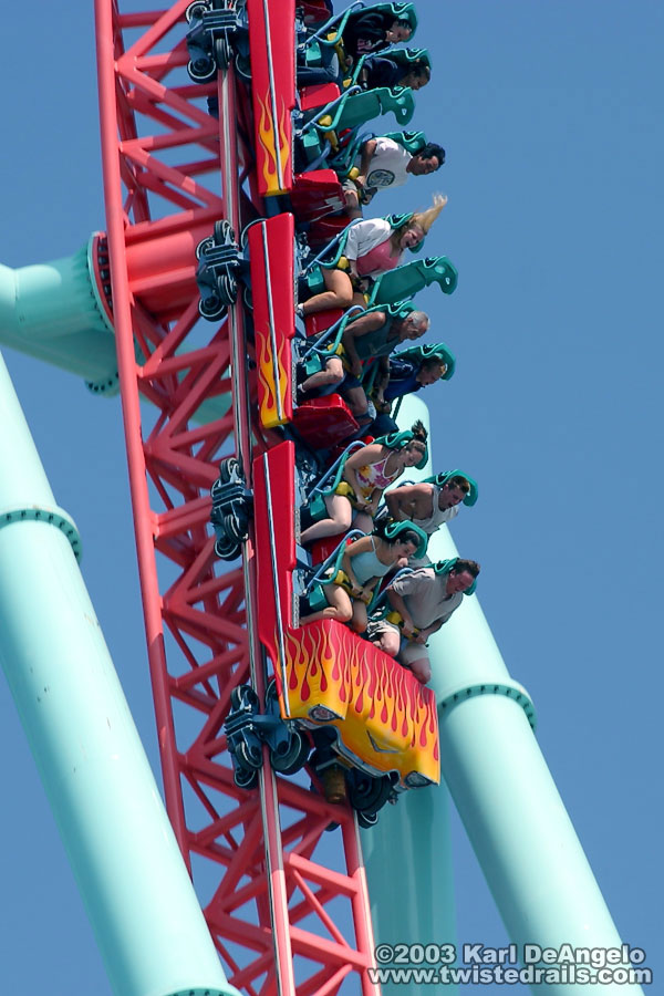 Xcelerator photo from Knott's Berry Farm