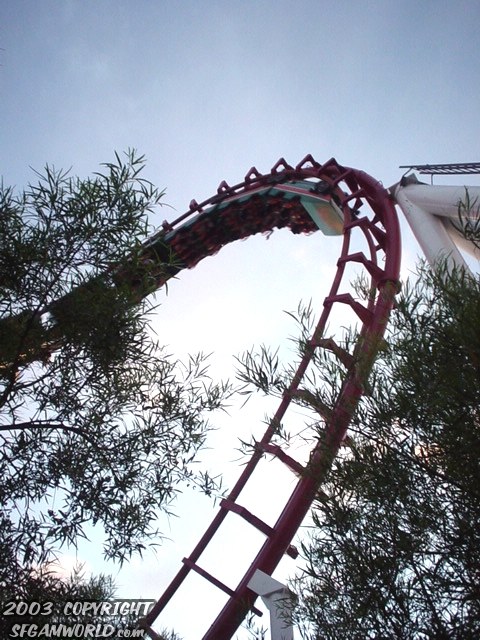 Viper photo from Six Flags Magic Mountain