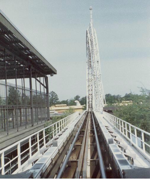 White Lightnin' photo from Carowinds