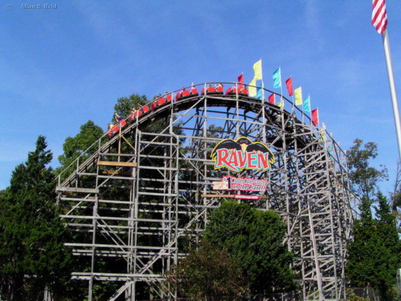 Raven photo from Holiday World