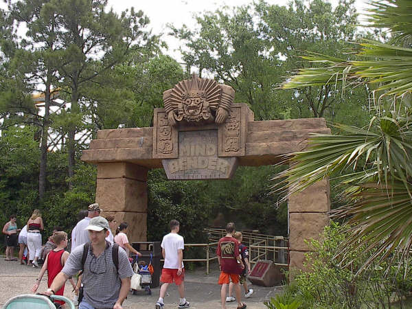 Mayan Mindbender photo from Six Flags Astroworld