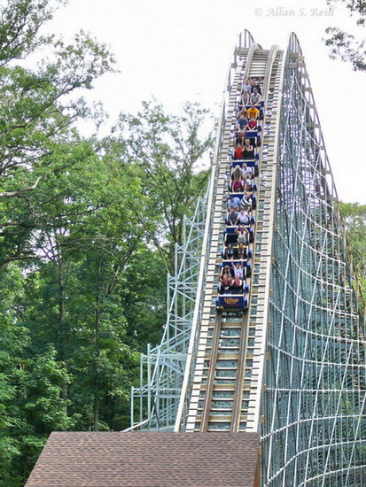 Voyage, The photo from Holiday World