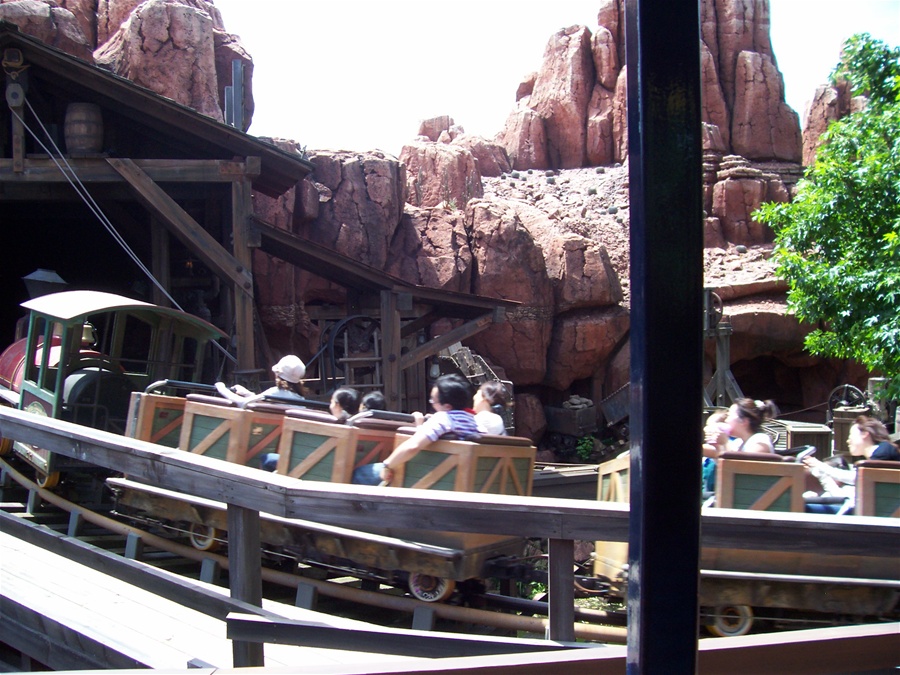 Big Thunder Mountain photo from Tokyo Disneyland