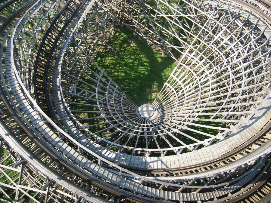 Lightning Racer photo from Hersheypark - CoasterBuzz