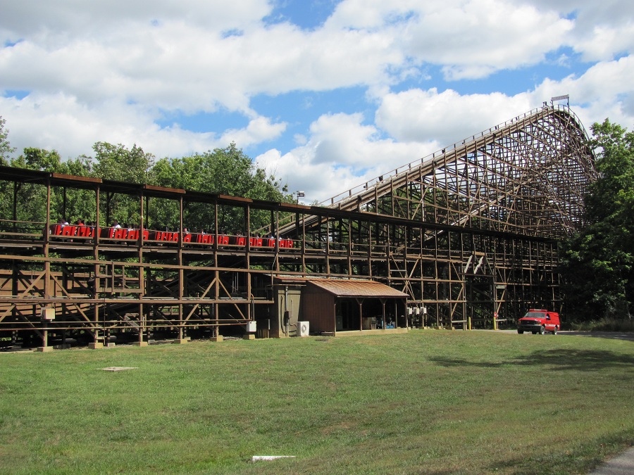 Beast, The photo from Kings Island