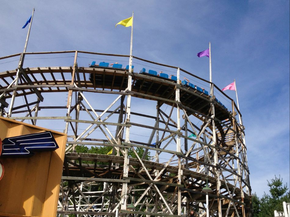 Thunderbolt photo from Six Flags New England