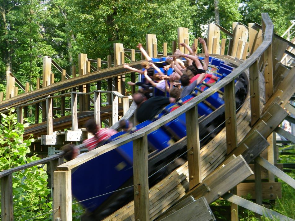 Voyage, The photo from Holiday World