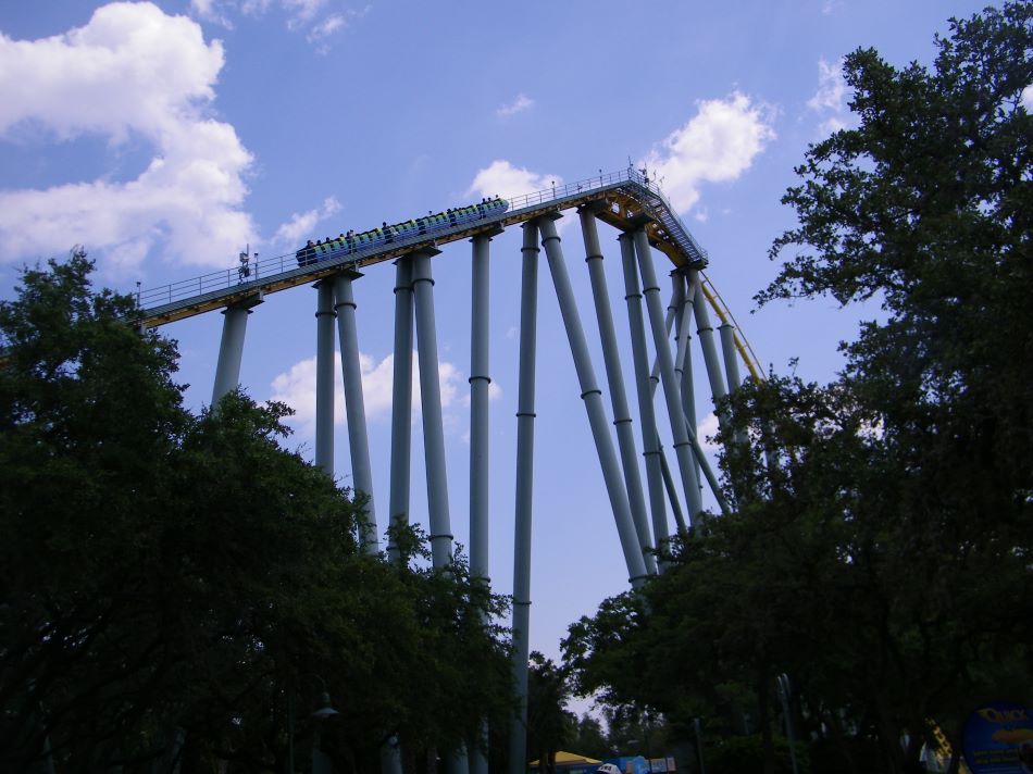 Steel Eel photo from SeaWorld San Antonio