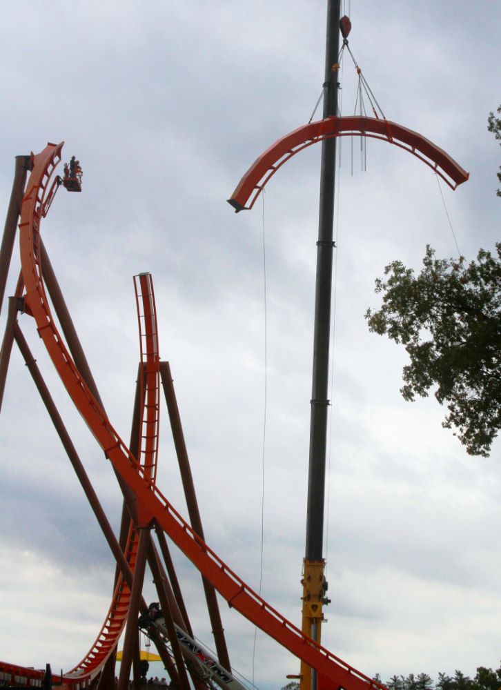 Thunderbird photo from Holiday World