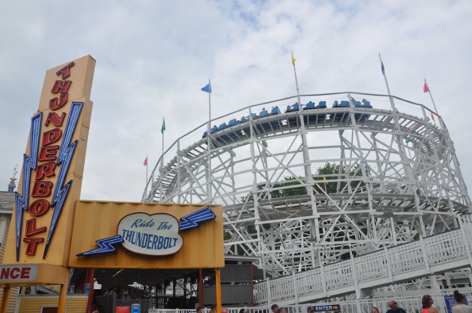 Thunderbolt photo from Six Flags New England