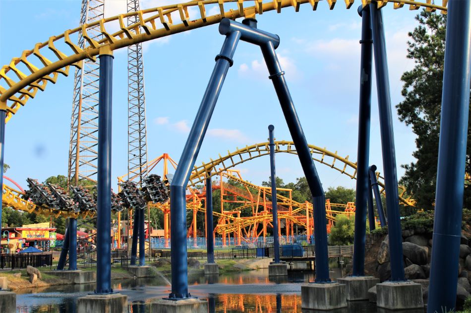 Nighthawk photo from Carowinds