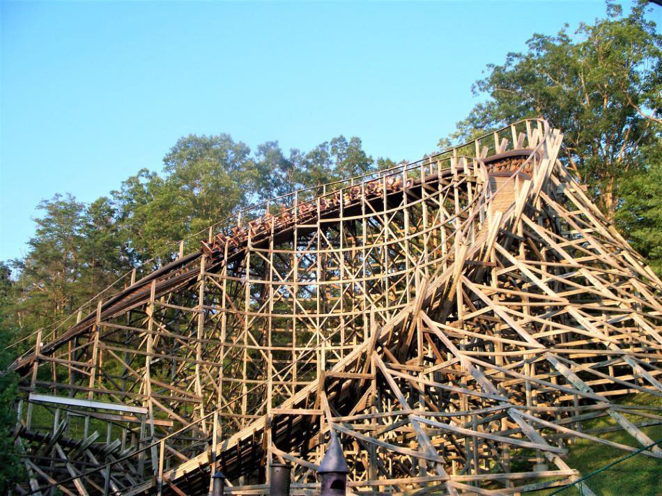 Thunderhead photo from Dollywood