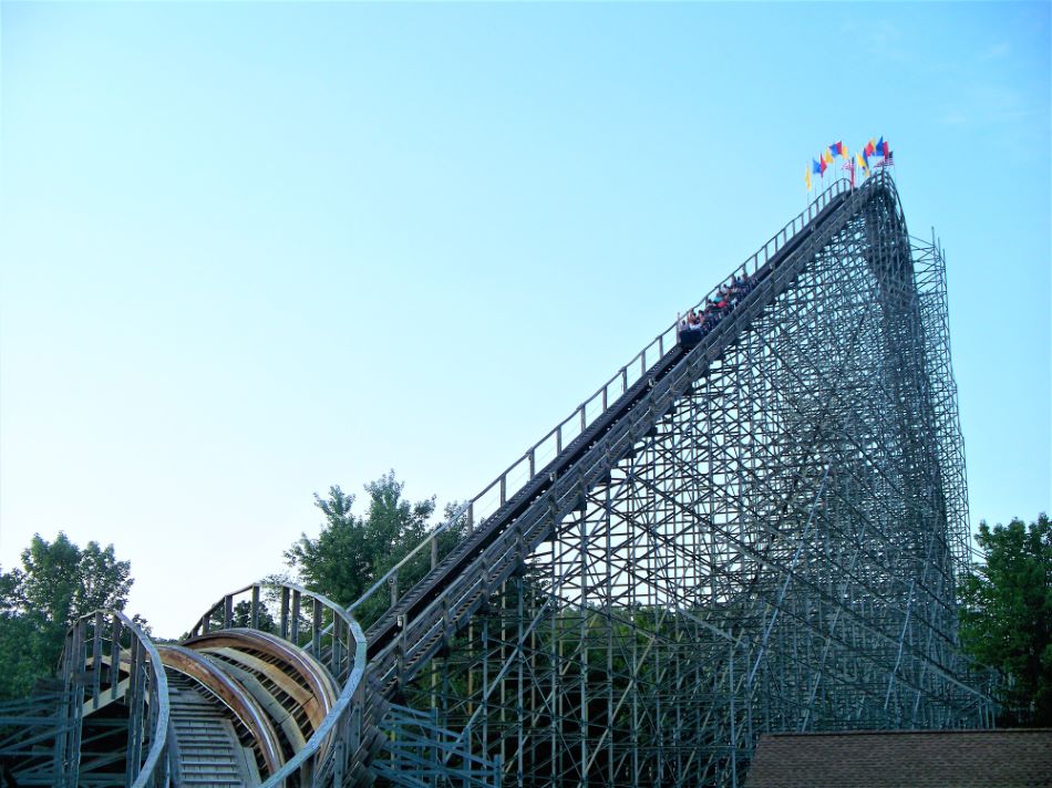 Voyage, The photo from Holiday World