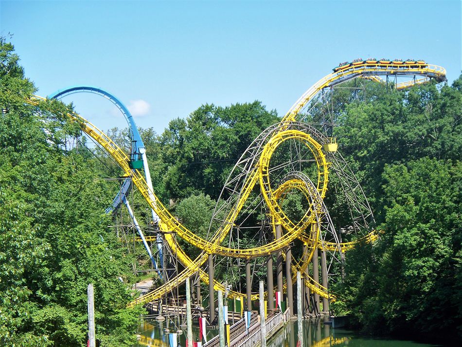 Loch Ness Monster - Busch Gardens Williamsburg (Williamsburg