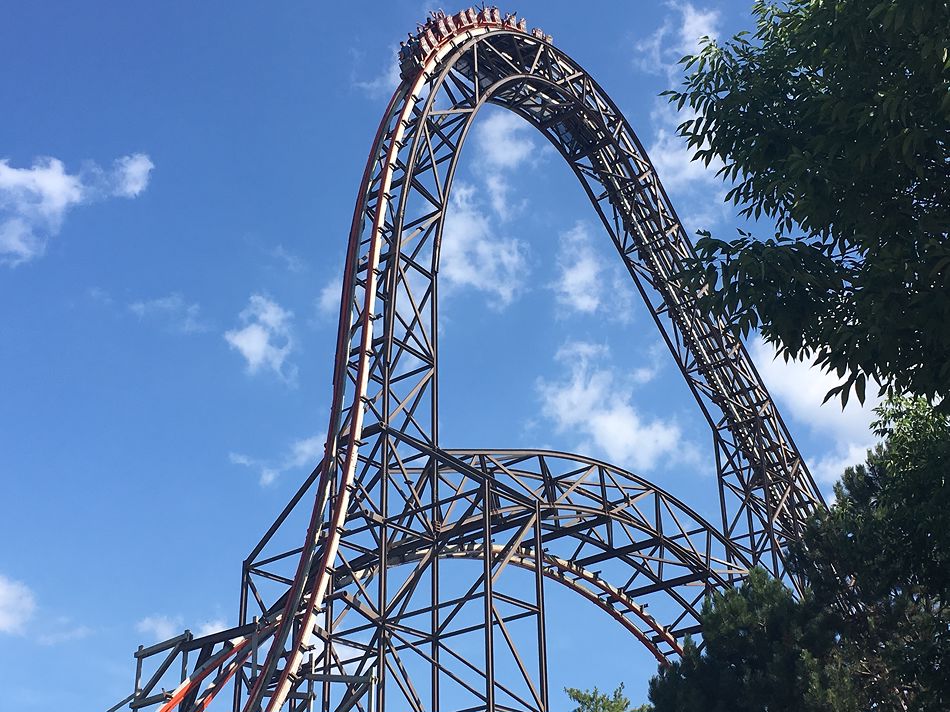 Goliath photo from Six Flags Great America