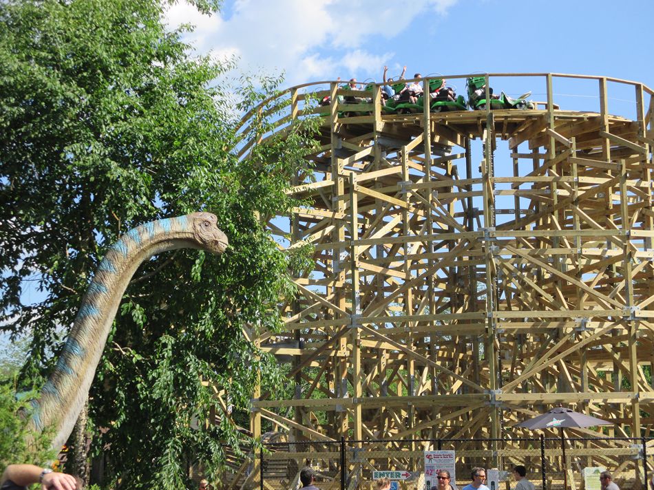 Roar-O-Saurus photo from Story Land