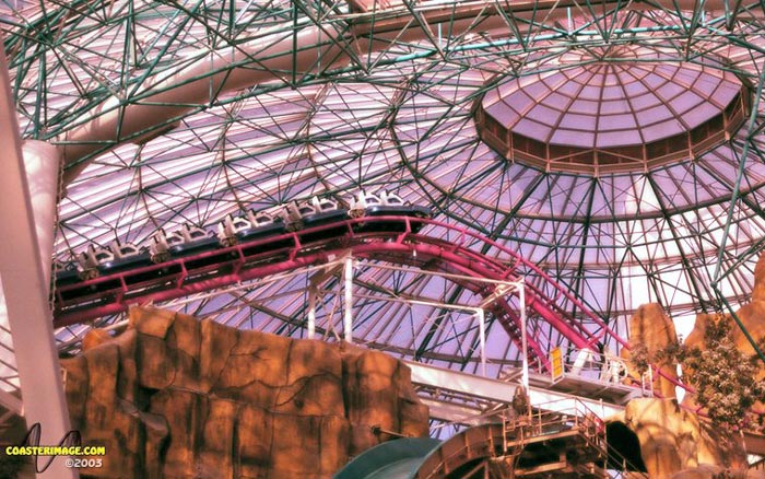 Canyon Blaster photo from Adventuredome, The