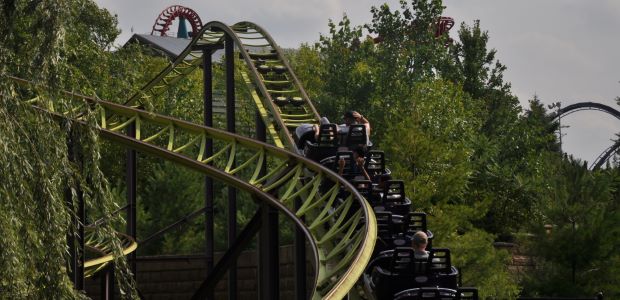 Catwoman s Whip at Six Flags New England CoasterBuzz